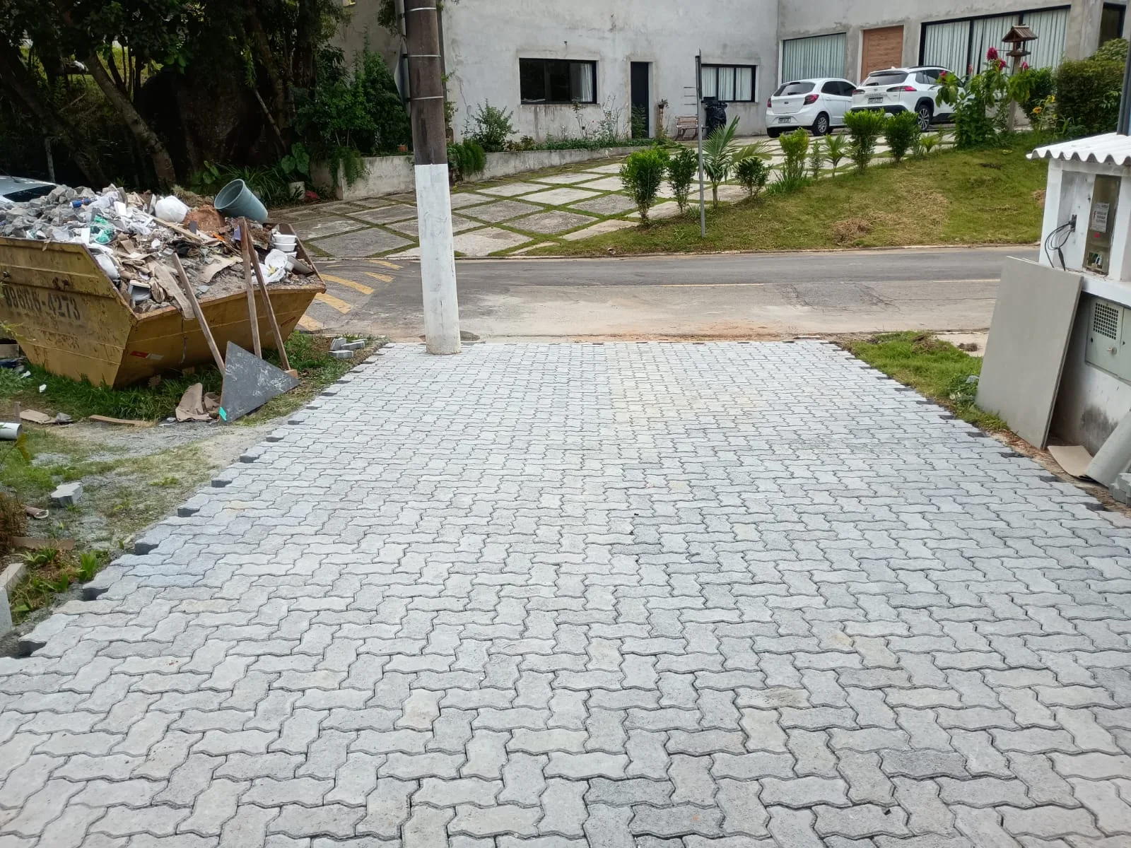 Instalação de piso intertravado por Carlos Pessoa em Sao Paulo - SP